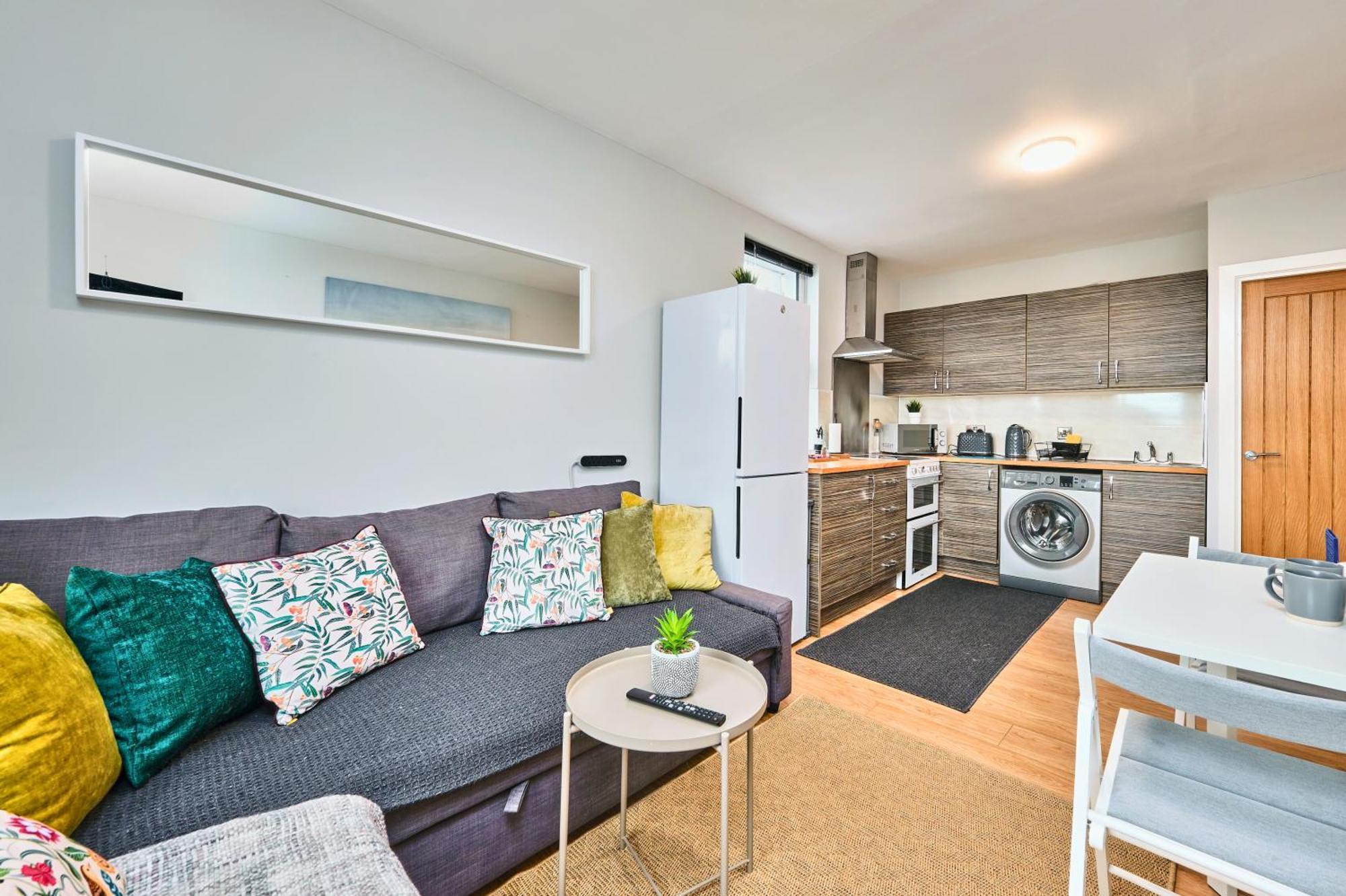 5 Princess Green - Portrush By The Sea Екстериор снимка